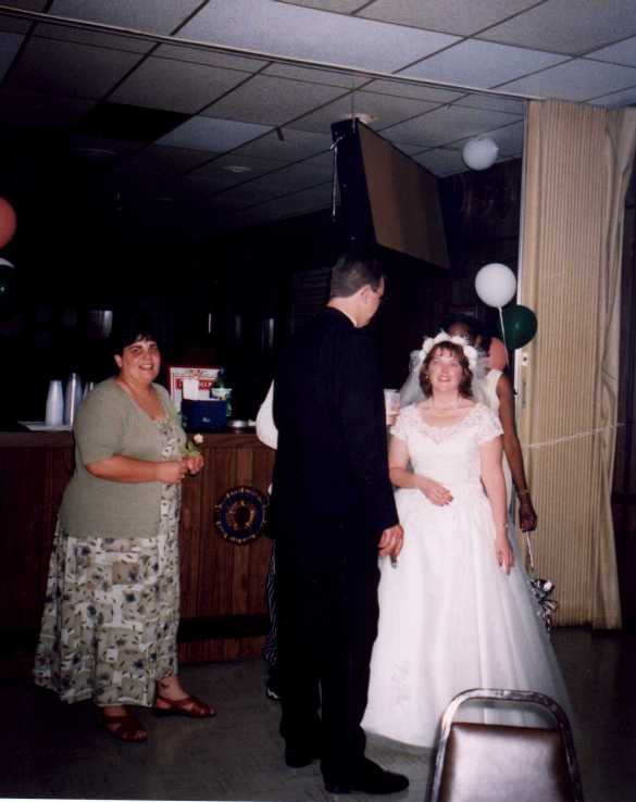 wedding01.jpg (106704 bytes)